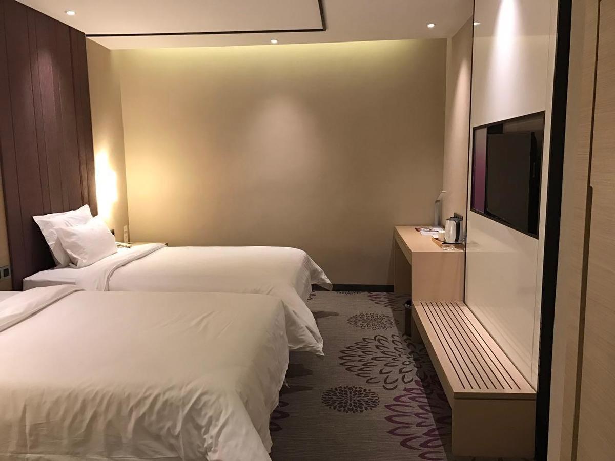 Lavande Hotel Shanghai Hongqiao Airport Wuzhong Road Exterior photo