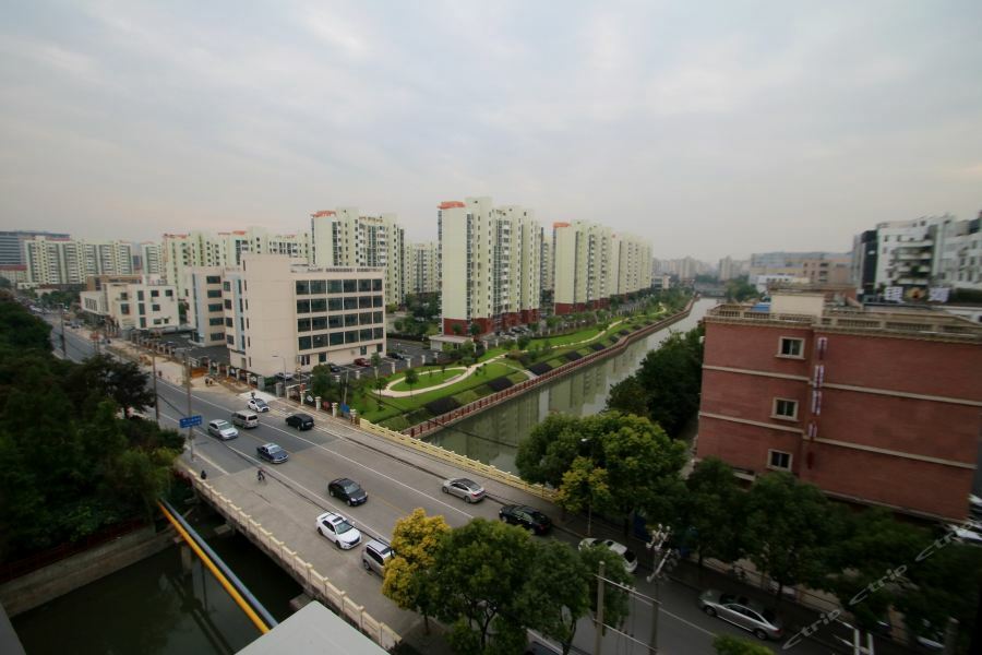 Lavande Hotel Shanghai Hongqiao Airport Wuzhong Road Exterior photo